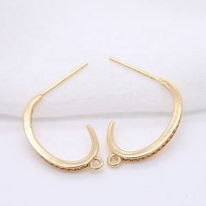 थोक diy गहने सामान 14k गोल्ड प्लेटेड जिरकॉन हाफ राउंड सी आकार की स्टड बड्स महिलाओं की पुस्तक कान बनाने के निष्कर्ष - Product Image 5