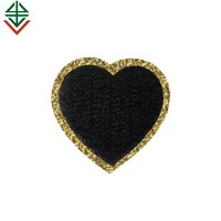 Patchs en chenille patchs de broderie à coudre personnalisés en forme de coeur chenille à paillettes avec bordure en paillettes dorées
