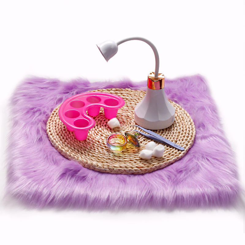 Coussin peluche violet