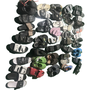Chaussons de Marques Internationales d'Occasion en Gros, Chaussures Usagées pour Hommes, Sandales en Balles - Product Image 3