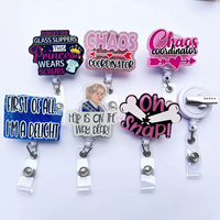 Offre Spéciale – Porte-Badges en Acrylique Scintillant avec Accessoires Mignons (Noeud, Stéthoscope) et Enrouleur Rétractable pour Infirmières