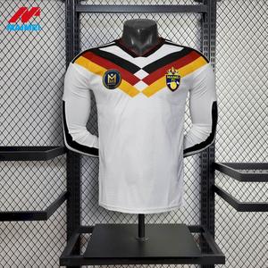 Camiseta de Fútbol de Manga Larga Versión Jugador de Alemania 2026, Ajuste Dinámico, Malla Transpirable, Corte Optimizado para el Movimiento, Estilo Tailandés - Product Image 1