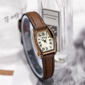 นาฬิกาข้อมือควอทซ์สไตล์คลาสสิกย้อนยุคแฟชั่นลำลองรูปทรงกระบอก - Product Image 4