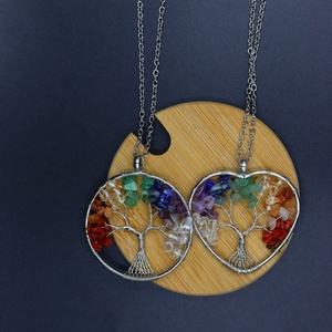 Collana Artigianale alla Moda con Ciondolo a Cuore e Albero della Vita in Pietra Naturale, Gioiello con 7 Chakra - Product Image 6