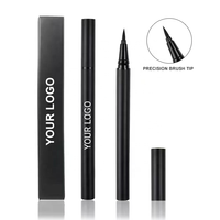L'eye-liner imperméable ultime reste allumé toute la journée sans bavures cosmétiques de beauté maquillage