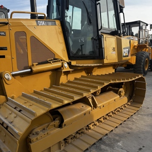 Bulldozer Caterpillar D5K d'occasion, hydraulique, 20 tonnes, provenant du Japon, à bas prix, homologué EPA/CE, en stock - Product Image 6