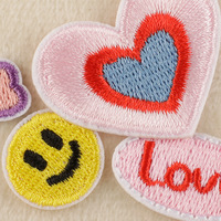 Écusson de broderie thermocollant personnalisé pour visage d'expression de sourire Écusson de mode à paillettes pour vêtements Jeans Chapeaux