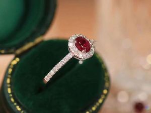 Anillo de Oro de 18K Xinfly con Gema de Rubí Color Sangre de Pichón de 0.50ct y Diamante de 0.25ct GRC - Product Image 5