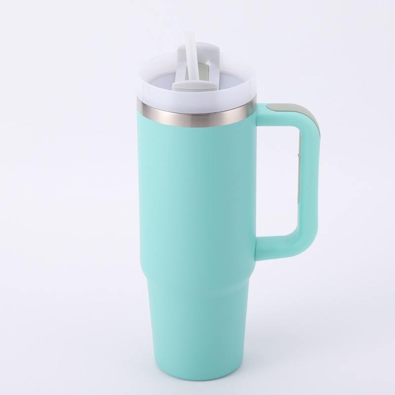 สีเขียวอ่อน