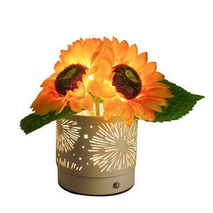 Lampe Ornement Tournesols Créatifs Veilleuse Creuse Décoration de Table Cadeau Uionen 2199 - Product Image 5