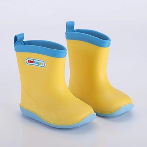 Chaussures de pluie pour enfants de couleur unie garçons et filles bottes de pluie antidérapantes pour bébés poids léger belles bottes <span class=keywords><strong>d</strong></span>'<span class=keywords><strong>eau</strong></span> quatre saisons pour enfants - Product Image 2