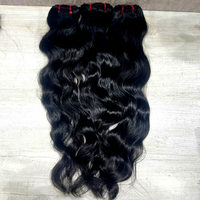 Cheveux humains indiens Remy légèrement ondulés, cheveux de temple du sud de l'Inde pour tissage de cheveux avec double trame machine