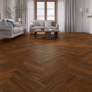 SPC Herringbone Pintado con Acabado Biselado, Núcleo Rígido, Capa de Desgaste de 0.15mm, Certificado CE RoHS, Logotipo Personalizado ODM, Acabado de Alto Brillo, SPC Herringbone - Product Image 2