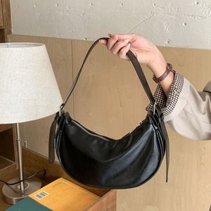 <b>Silver</b> Dumpling Shape Women's Shoulder Bag Zipper Closure Flexible Minimalist Style Everyday Use Crossbody <b>Handbag</b> - Product Image 4