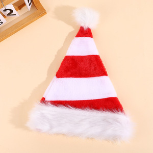 Chapeau de Noël rouge et blanc pour enfants, décoration de Noël classique personnalisable, chapeau de Père Noël en peluche rayé pour adultes - Product Image 5