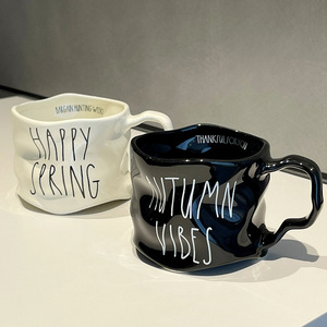 <span class=keywords><strong>Tazza</strong></span> da <span class=keywords><strong>caffè</strong></span> in ceramica creativa da 350ml Design moderno resistente al calore e <span class=keywords><strong>divertente</strong></span> tazze da latte irregolari - Product Image 3