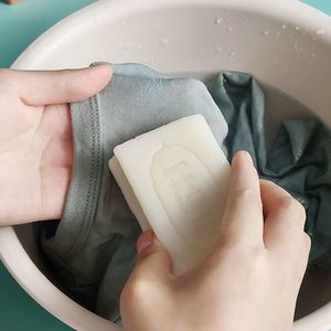 Savon <span class=keywords><strong>blanc</strong></span> solide pour linge ménager Boîte entière pour sous-vêtements <span class=keywords><strong>de</strong></span> bébé Grand bloc <span class=keywords><strong>de</strong></span> savon au <span class=keywords><strong>bicarbonate</strong></span> <span class=keywords><strong>de</strong></span> <span class=keywords><strong>soude</strong></span> Effet blanchissant - Product Image 2