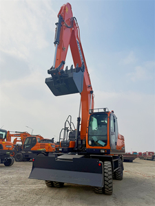 Nouvelle pelle sur roues DEVELON DX210W 2026 avec godet de 0,86 m³, SmartKey et AVM pour un déplacement rapide sur chantier - Product Image 4