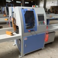 Scie à bois à alimentation par poussée CNC durable à longue durée de vie, coupe transversale haute vitesse, certifiée CE pour la fabrication de palettes
