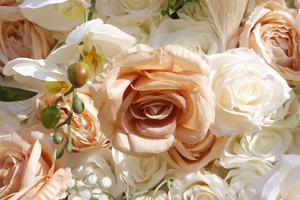 KEWEI <span class=keywords><strong>T197</strong></span> Venta caliente Artificial Rosa flor pared seda Pampas hierba lujo boda telón de fondo enrollable - Product Image 5