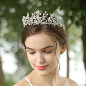 Accessoires pour cheveux de mariée, en alliage, étoiles, diadème en cristal, couronne strass faite à la main, 2020