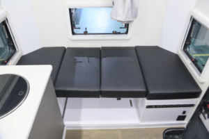 <span class=keywords><strong>Camper</strong></span> Eléctrico Desplegable para Camioneta de Plataforma Plana 4x4, Caravana Todoterreno con Aire Acondicionado, Baño y Autocaravana Deslizable - Product Image 5