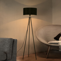 Lampe de table design moderne lampe sur pied de décoration lin tissu trépied lampadaire en métal pour hôtel salle de lecture chambre à coucher
