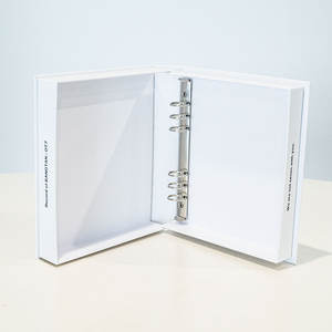 <span class=keywords><strong>Classeur</strong></span> personnalisé imprimé <span class=keywords><strong>A4</strong></span> en carton <span class=keywords><strong>rigide</strong></span> avec 3 anneaux métalliques pour cartes à collectionner - Product Image 1