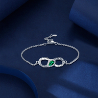 Vente en gros personnalisé S925 Sterling Silver Eternal Heart Infinity Huit Bracelet pour femme Bracelet de luxe en zircone