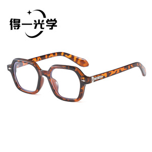 De Yi Optics <b>Square</b> <b>Frame</b> <b>Sunglasses</b> For Women UV400 Protection Black PC <b>Frame</b> Type 3 Sunshades - Product Image 5