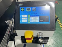 Machine de soudage par points laser YAG de haute précision automatique en acier pour matrices alliage 300w 400w réparation de moules
