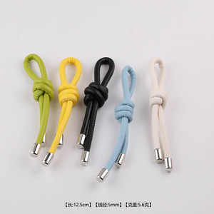 Cordón corto de cuero PU para llavero, accesorio DIY para bolsos y muñecas, colores aleatorios, con tapa metálica, práctico - Product Image 5