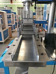 Nueva Máquina <span class=keywords><strong>de</strong></span> Soldadura por Ultrasonidos <span class=keywords><strong>de</strong></span> 15KHz para Esponjas Abrasivas, Tipo Sobremesa, Fabricada en China - Product Image 3