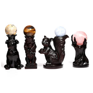 Bola de cristal Base de resina León Corona pequeña Perro Ardilla Base Talla Artesanía Decoración - Product Image 1