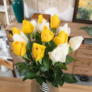 Bouquet de roses artificielles CallaFloral jaunes et blanches pour décoration intérieure, fausses fleurs en tissu tressé, branche unique - Product Image 1