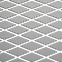 Tapis de sol marin antidérapant auto-adhésif en mousse EVA gris clair sur blanc à texture diamantée pour bateaux KT GuoMei