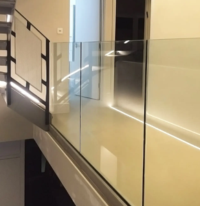 Système de garde-corps en verre en U en aluminium | <span class=keywords><strong>Balustrade</strong></span> d'intérieur en verre trempé pour les bords de <span class=keywords><strong>mezzanine</strong></span> et de loft - Product Image 5
