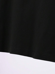 Fábrica especializada en camisetas casuales para hombre con estampado colorido y gráfico de la letra "R"; personalización disponible. (f10) - Product Image 5