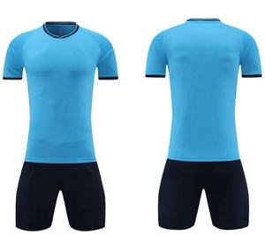 Футбольные формы на заказ: сублимационная печать логотипов, дизайн футбольных комплектов, футболки - Product Image 3