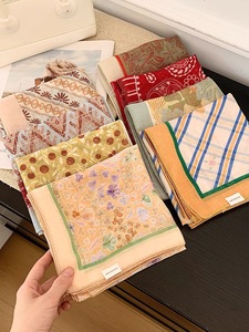 Foulard in <span class=keywords><strong>Cotone</strong></span> per <span class=keywords><strong>Donna</strong></span> Personalizzabili all'Ingrosso, Bandane Quadrate Leggere e Resistenti per Acconciature e Decorazioni - Product Image 1