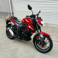 Moto de rue Haojue DR150 - 150 cm³ monocylindre, freins à disque avant et arrière, économique en carburant et puissante >100 km/h Chine