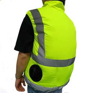 Gilet de sécurité haute visibilité réfléchissant avec <span class=keywords><strong>ventilateur</strong></span> de refroidissement, vert et jaune, équipé de deux ventilateurs 5V, <span class=keywords><strong>ventilateur</strong></span> d'air portable, prix usine Huizhou - Product Image 2