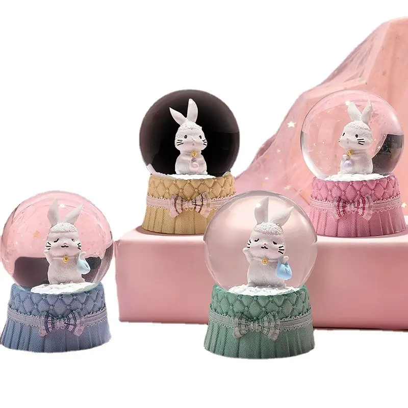 LINDA giocattolo cartone animato anime pet doll sfera di cristallo fiocco di neve in resina bagliore palla di vetro giocattoli per bambini regali di amici all'ingrosso