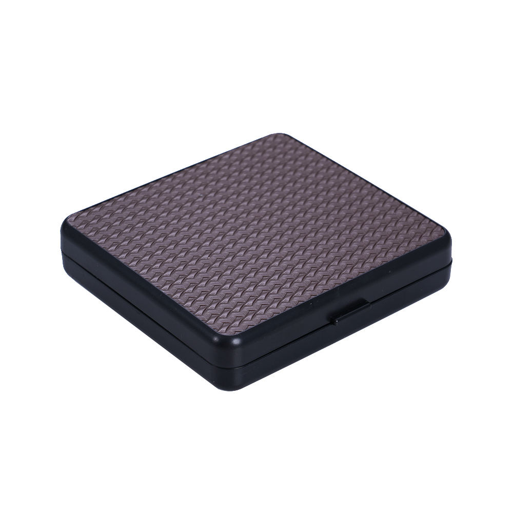 สีน้ำตาล