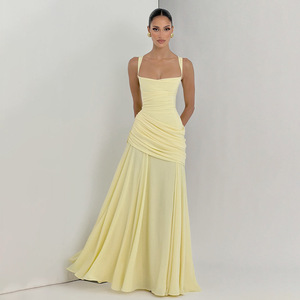 Abito Elegante e Sensuale da Donna Primaverile con Spalline Sottili, Scollo Profondo, Vita Alta, Schiena Scoperta e Modello a Sirena Lungo Tinta Unita - Product Image 1