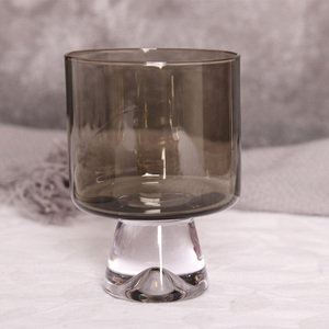 Nouvel arrivage de verres <span class=keywords><strong>à</strong></span> liqueur en cristal faits <span class=keywords><strong>à</strong></span> la main de couleur personnalisée avec fumée translucide cocktail chaud Mocktail petits quantité minimale de commande - Product Image 3