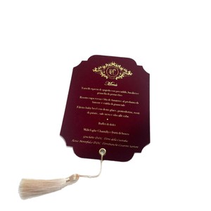 Tarjeta de Menú de Boda de Lujo en Terciopelo Borgoña con Monograma en Dorado, Menú de Cena Elegante Personalizado con Borla Color Rosa Pálido, Estilo Vintage - Product Image 5