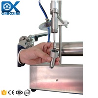 Machine de remplissage semi-liquide mince pure d'auto-aspiration conduite pneumatique complète semi-automatique horizontale