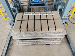 Machine à fabriquer des briques creuses à 3 trous QT4-25, machine à fabriquer des blocs de <span class=keywords><strong>béton</strong></span>, petite machine à fabriquer des briques - Product Image 6