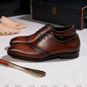 Chaussures habillées italiennes pour hommes - Nouvelles chaussures Oxford tendance à lacets en cuir de haute qualité pour affaires et soirées - Product Image 3